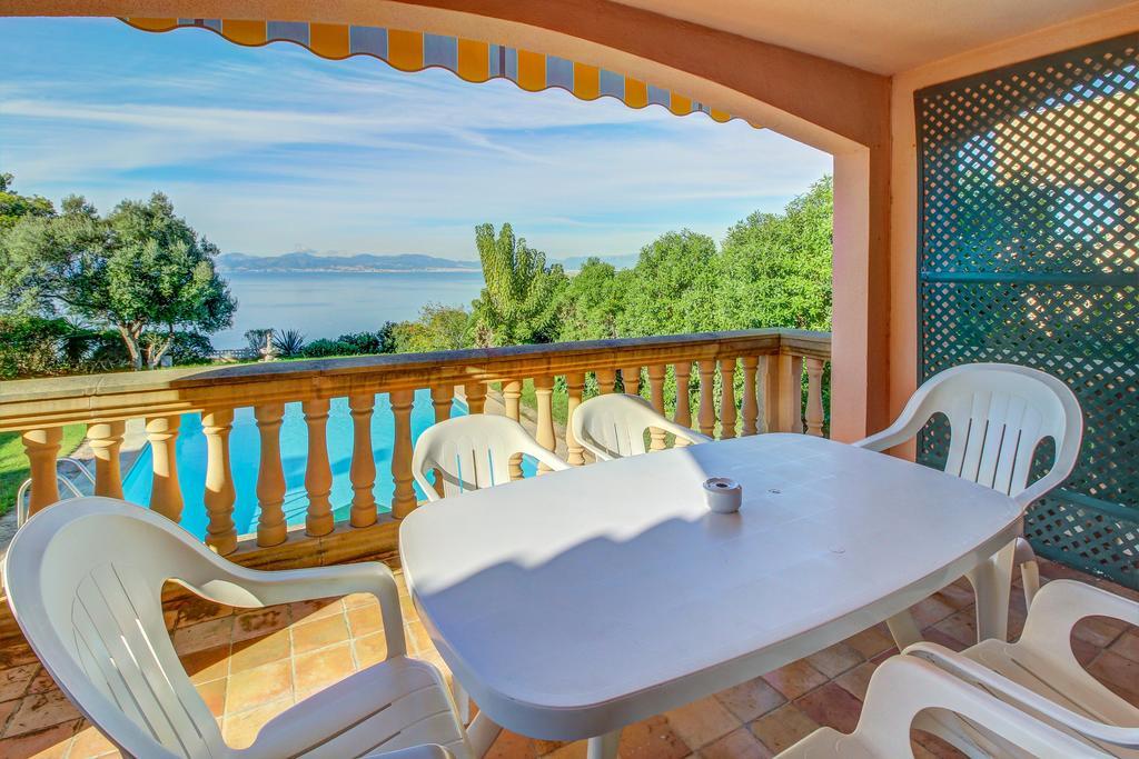Villa Aquari Llucmajor  Eksteriør bilde